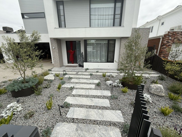 Modern Front Garden & Paving, outdoor construction project by Premier Outdoors, Melbourne eastern suburbs